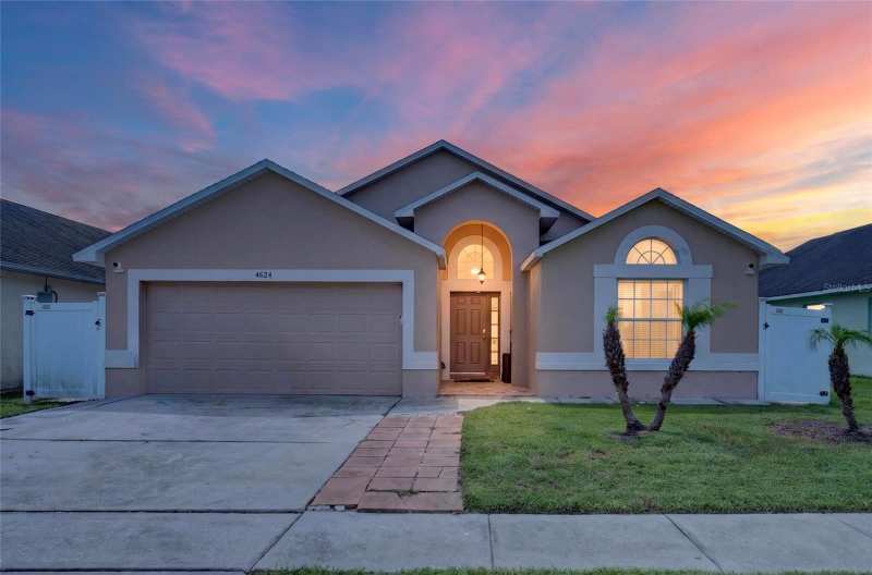 4 bedroom Single Family Residence at 4624 Eaglet Lane, Eagle Pointe, Kissimmee — photo 1