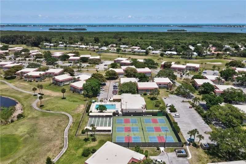 1 bedroom Condominium at 94 Spring Lake Drive #203, Vista Royale Ph IV Bldgs 83-111, Vero Beach — photo 1