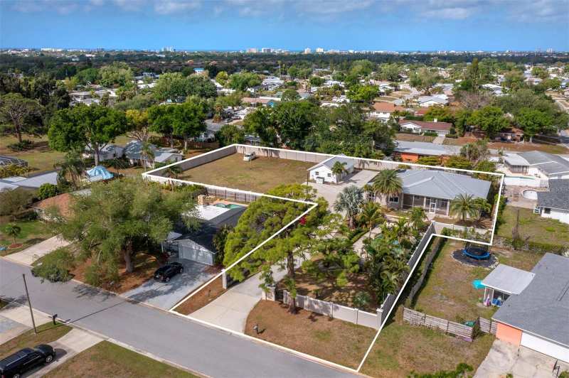3 bedroom Single Family Residence at 5618 Britannia Drive, Phillippi Gardens Un 16, Sarasota — photo 1