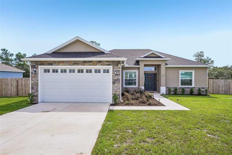 4 bedroom Single Family Residence at 40688 E 9th Avenue, East Umatilla, Umatilla — photo 1