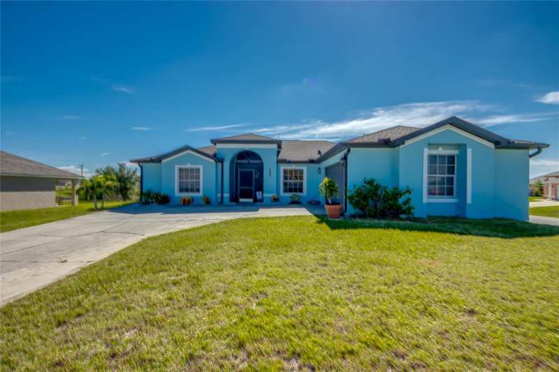 4 bedroom Single Family Residence at 2613 SW 7th Place, Cape Coral, Cape Coral — photo 1