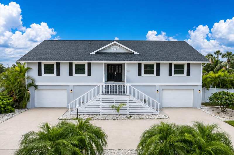 3 bedroom Single Family Residence at 6501 Mockingbird Way, Royal Palm Villages, Gulfport — photo 1