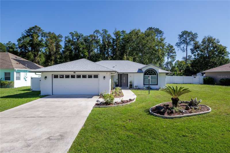 3 bedroom Single Family Residence at 42 Zaun Trail, Palm Coast Sec 63, Palm Coast — photo 1