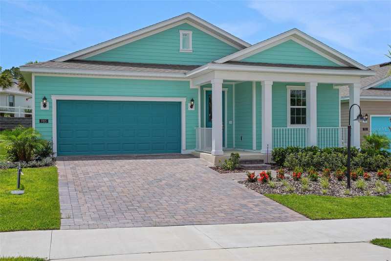 3 bedroom Single Family Residence at 985 Fiesta Key Circle, Green Key Village, Lady Lake — photo 1