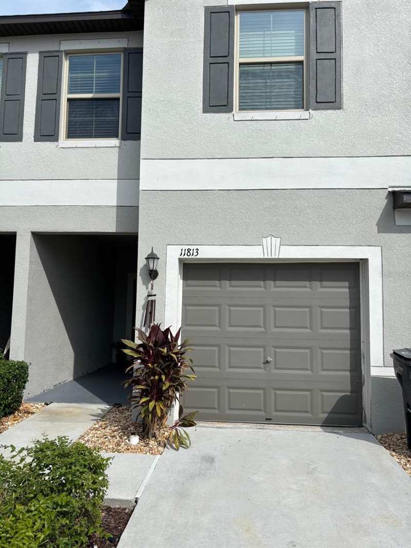 3 bedroom Townhouse at 11813 Dumaine Valley Road, Summerfield Tr 19, Riverview — photo 1