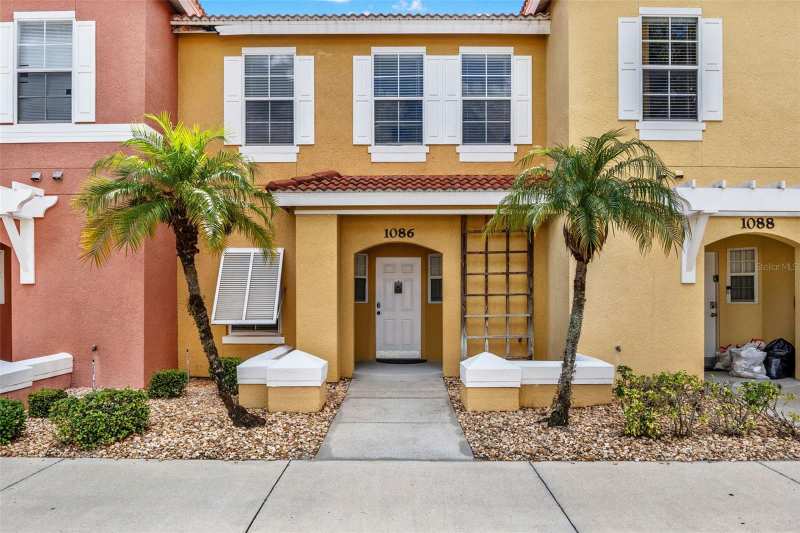 3 bedroom Townhouse at 1086 Park Ridge Circle, Lake Berkley Resort Villas Ph 2, Kissimmee — photo 1