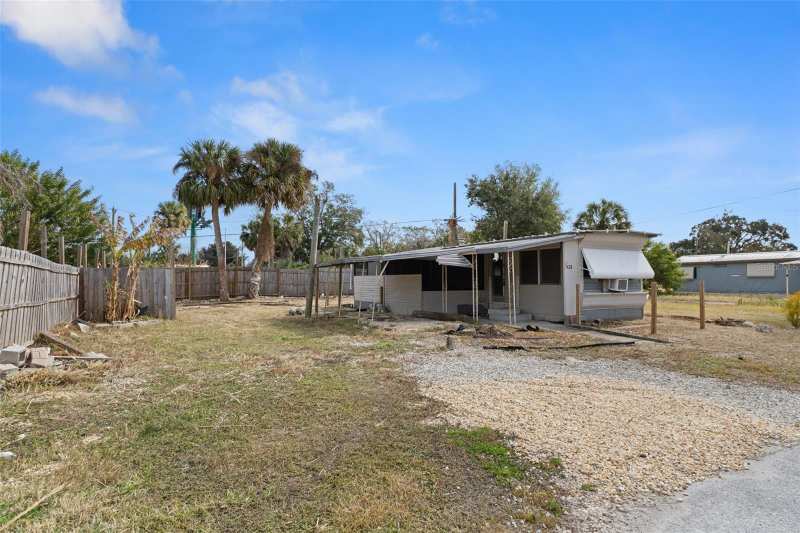 1 bedroom Mobile Home at 7436 Vagabond Drive, Cotee River Trailer Estates, New Port Richey — photo 1