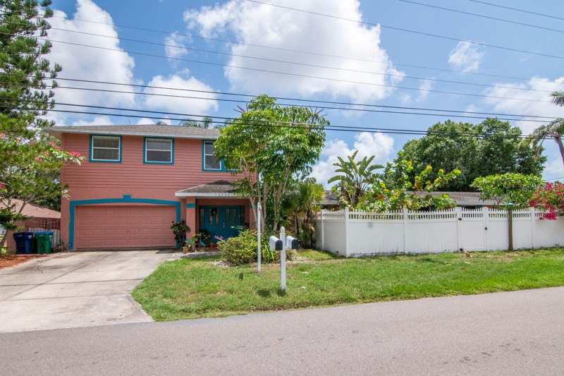 4 bedroom Single Family Residence at 10532 67th Avenue, Seminole Sub, Seminole — photo 1