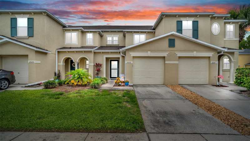 2 bedroom Townhouse at 2523 White Sand Lane, Sunset Pointe Twnhms, Clearwater — photo 1