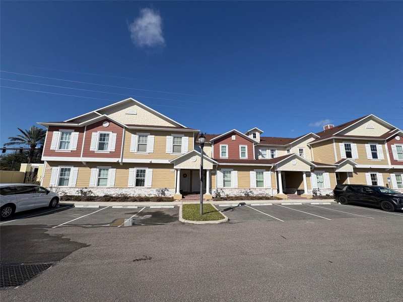 3 bedroom Townhouse at 7595 Sunflower Circle, Summerville Resort, Kissimmee — photo 1