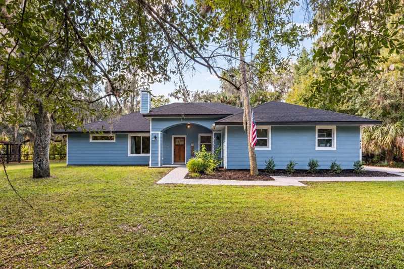 4 bedroom Single Family Residence at 218 Whitcomb Drive, Geneva, Geneva — photo 1