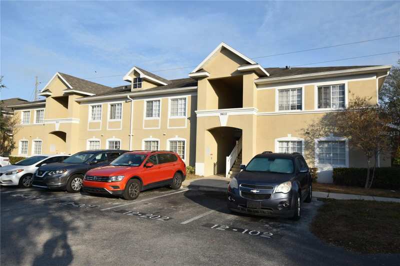3 bedroom Condominium at 9612 Seadale Court #201, Villages Of Bloomingdale Condo, Riverview — photo 1