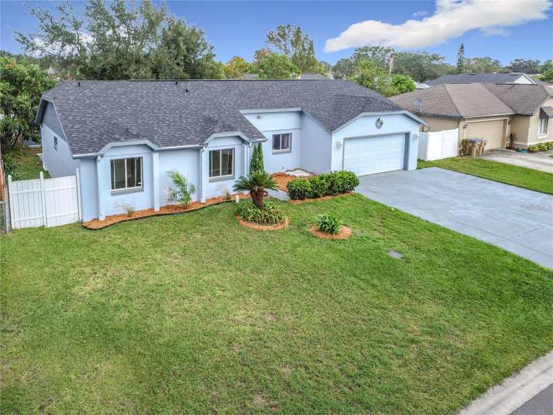 4 bedroom Single Family Residence at 103 Alameda Drive, Bvl Unit 3, Kissimmee — photo 1