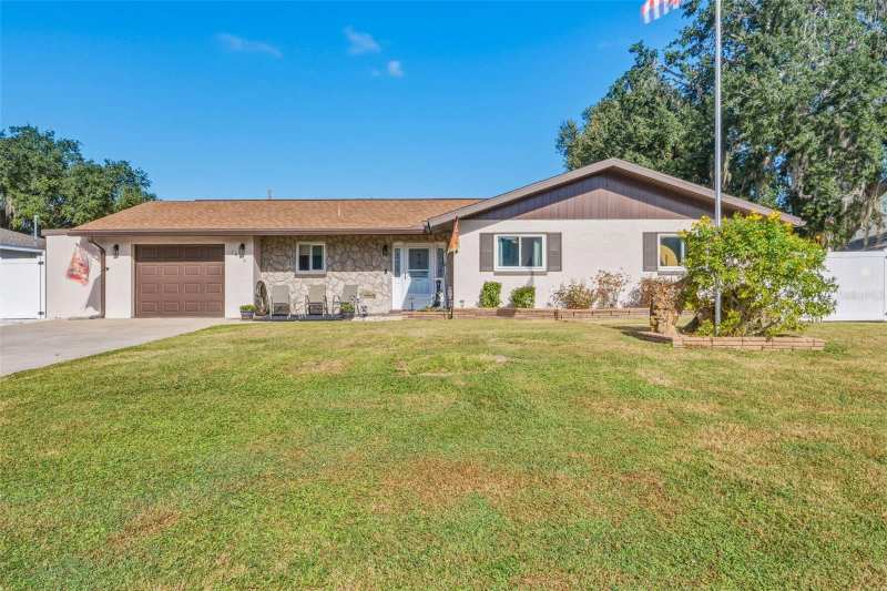3 bedroom Single Family Residence at 1010 Red Bay Terrace, Port Charlotte Sec 023, Port Charlotte — photo 1