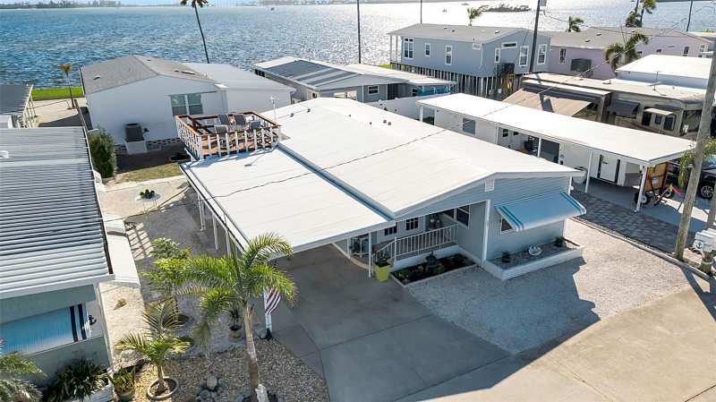 2 bedroom Mobile Home at 10315 Cortez Road #27F, Paradise Bay Estates Co-Op, Bradenton — photo 1
