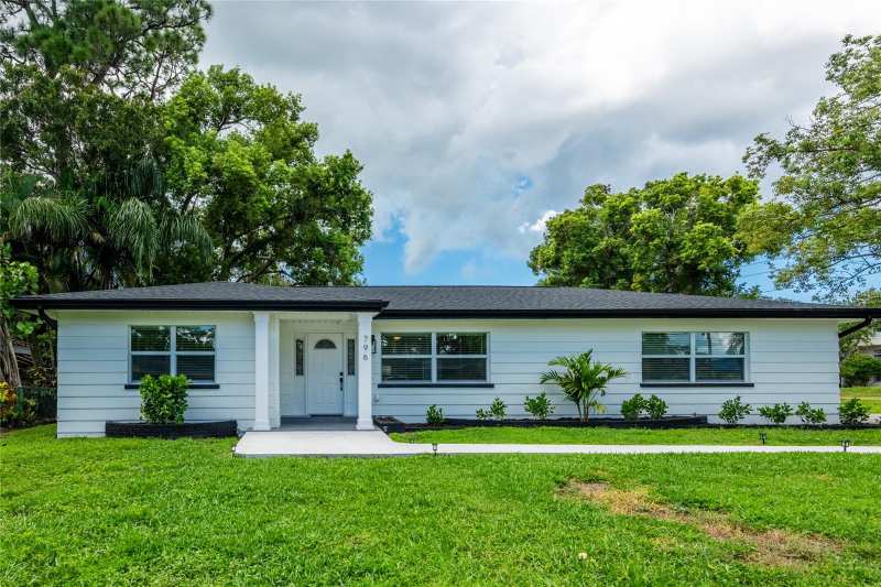 3 bedroom Single Family Residence at 796 Pinewood Drive, Dunedin Lakewood Estates, Dunedin — photo 1