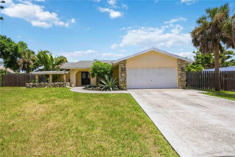 3 bedroom Single Family Residence at 440 Lychee Road, Nokomis, Nokomis — photo 1