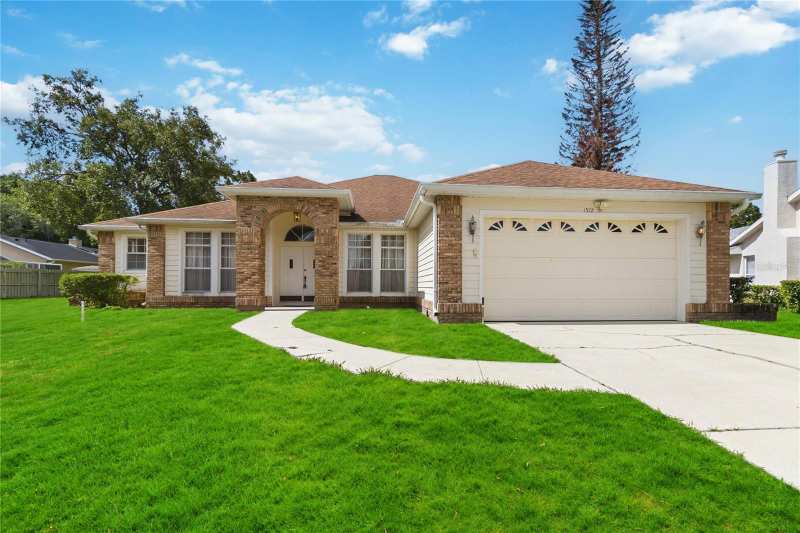 4 bedroom Single Family Residence at 1572 Hunters Stand Run, Hunters Stand At Carillon, Oviedo — photo 1