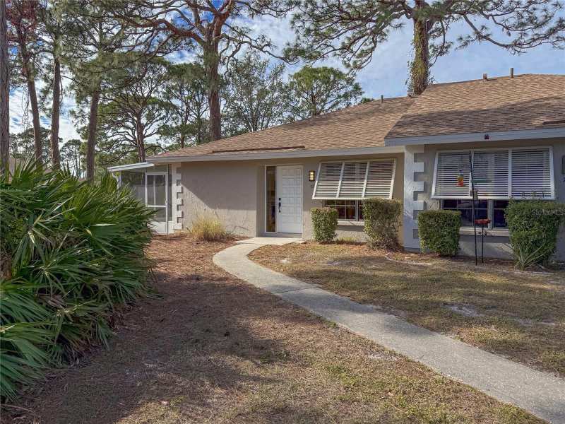 2 bedroom Villa at 727 N Jefferson Avenue #727, Jefferson Pines, Sarasota — photo 1