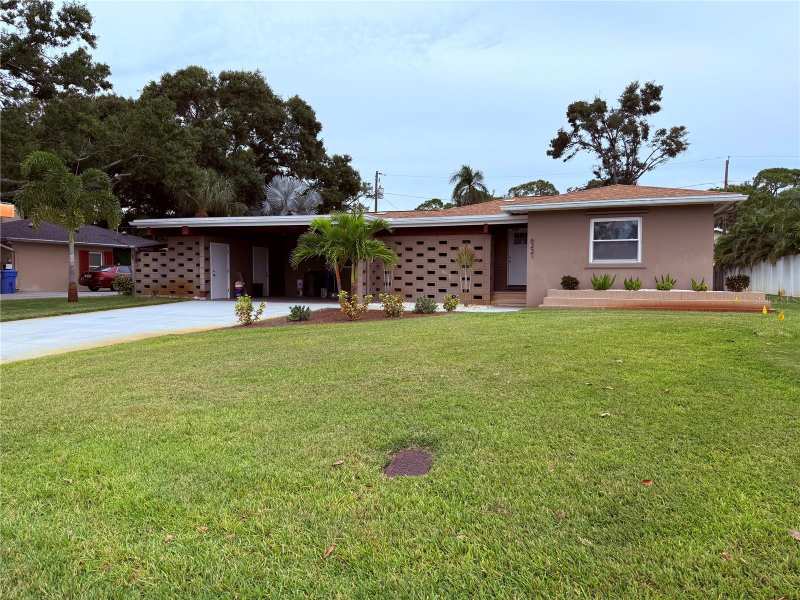 3 bedroom Single Family Residence at 6221 6th Avenue, Eagle Crest, St Petersburg — photo 1
