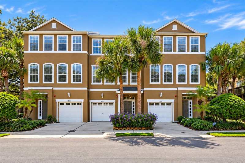 3 bedroom Townhouse at 3018 Bayshore Pointe Drive, Bayshore Pointe Twnhms Phas, Tampa — photo 1