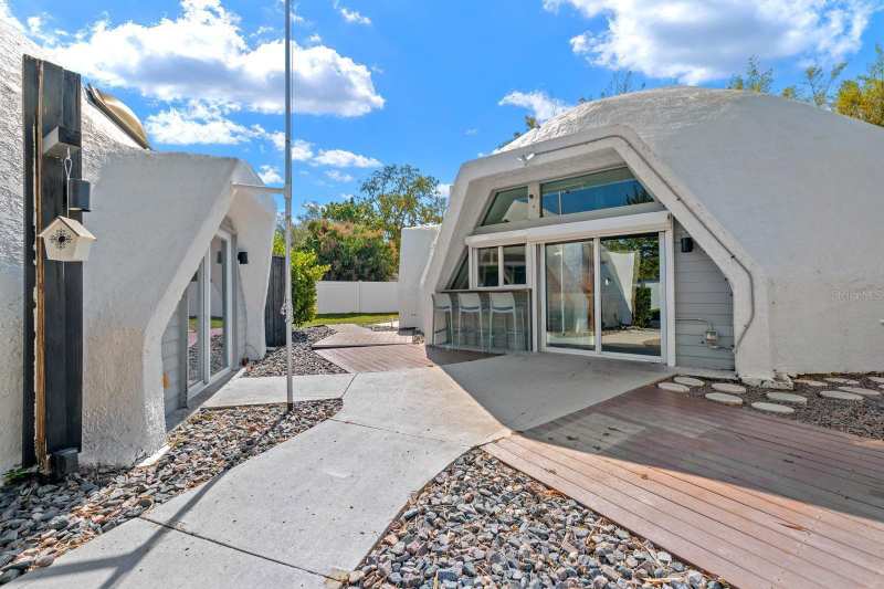 3 bedroom Single Family Residence at 3900 41st Street, Broadwater Bayview Estate, St Petersburg — photo 1