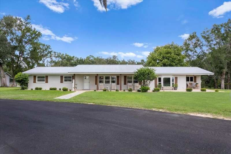 4 bedroom Single Family Residence at 3201 NW 202 Street, Newberry, Newberry — photo 1