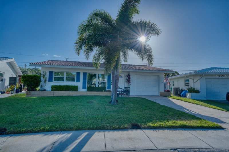 2 bedroom Single Family Residence at 9610 45th Street, Mainlands Of Tamarac By The Gulf Unit 1-B Condo, Pinellas Park — photo 1