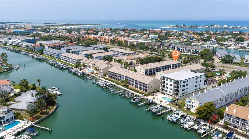 2 bedroom Townhouse at 465 Pinellas Bayway #311, Channel Landing Twnhms, Tierra Verde — photo 1