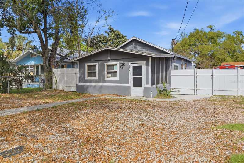 3 bedroom Single Family Residence at 920 E Annie Street, Castle Heights Map, Tampa — photo 1