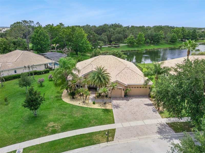 4 bedroom Single Family Residence at 3524 Shorewood Drive, Bellalago, Kissimmee — photo 1