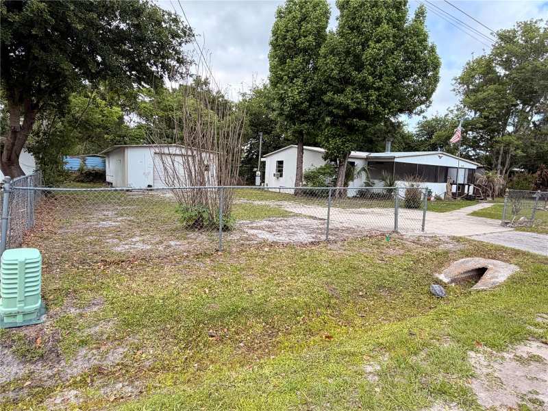 3 bedroom Manufactured Home at 24021 Armadillo Road, Astor Forest Campsites Unrec, Astor — photo 1