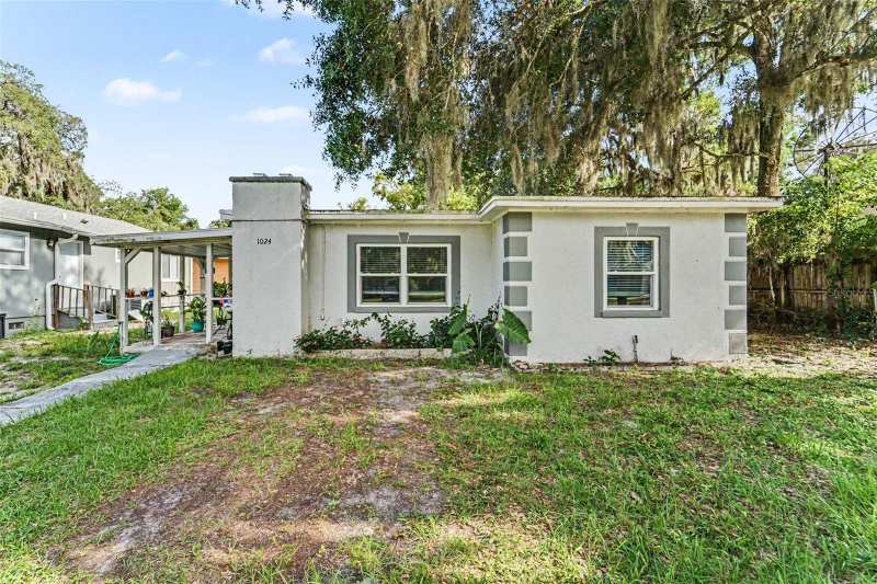 2 bedroom Single Family Residence at 1024 Grant Avenue, East Town, Mount Dora — photo 1