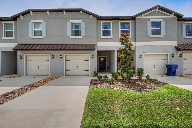3 bedroom Townhouse at 10261 Honey Hammock Way, Mirada, San Antonio — photo 1
