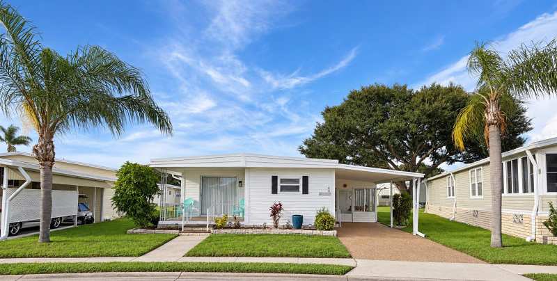 2 bedroom Mobile Home at 1100 Belcher Road #64, Largo, Largo — photo 1
