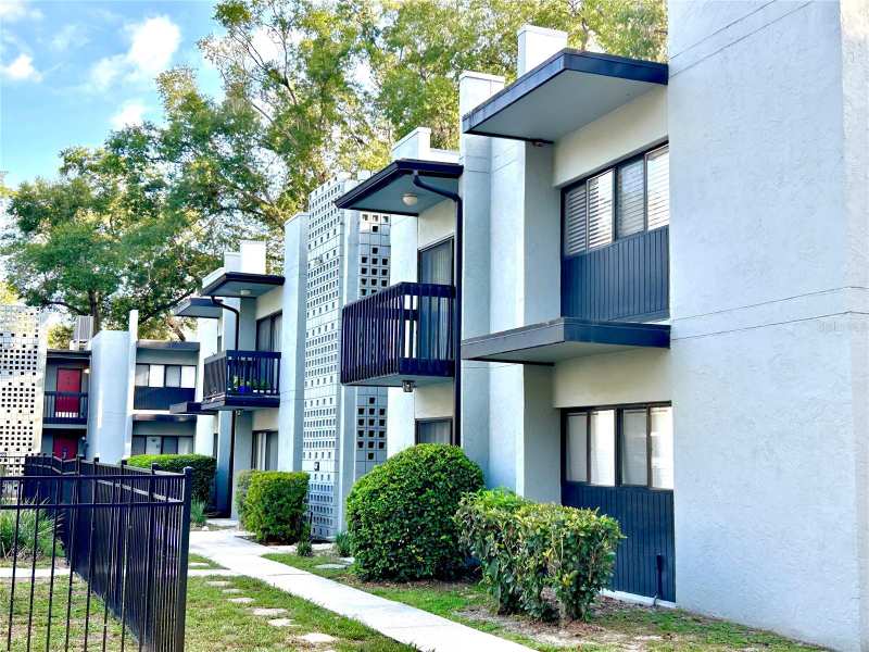 3 bedroom Condominium at 407 NW 39th Rd #407C, Concordia, Gainesville — photo 1