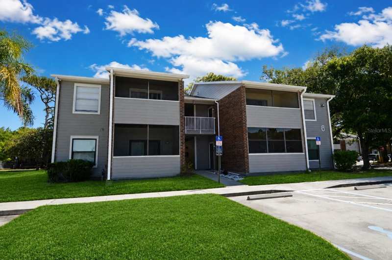 1 bedroom Condominium at 1400 Gandy Boulevard #607, Windjammer Condo, St Petersburg — photo 1