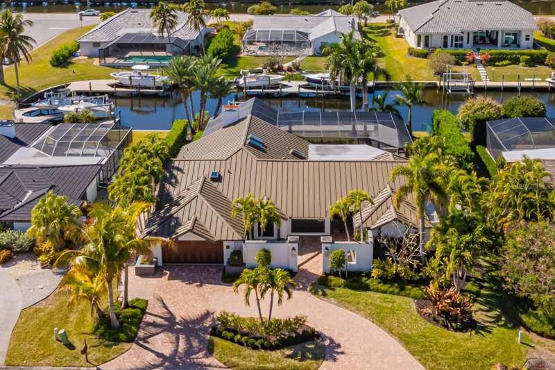 3 bedroom Single Family Residence at 6777 Danah Court, Palmetto Point, Fort Myers — photo 1