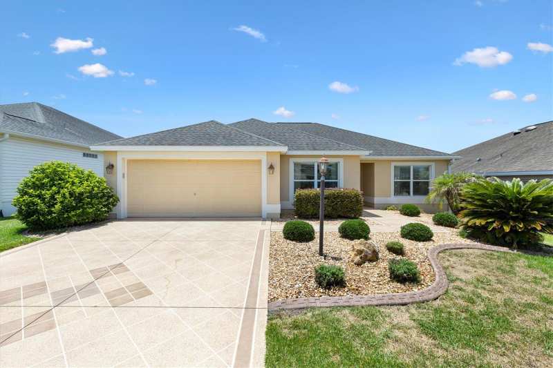 3 bedroom Single Family Residence at 3104 Blackstock Way, Villages/Fruitland Park Un #26, The Villages — photo 1