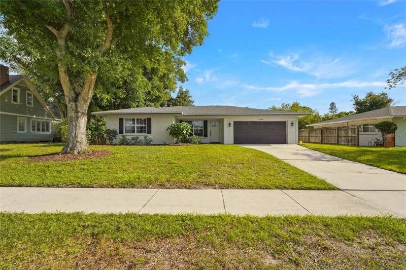 2 bedroom Single Family Residence at 7746 Westmoreland Drive, Whitfield Estates, Sarasota — photo 1