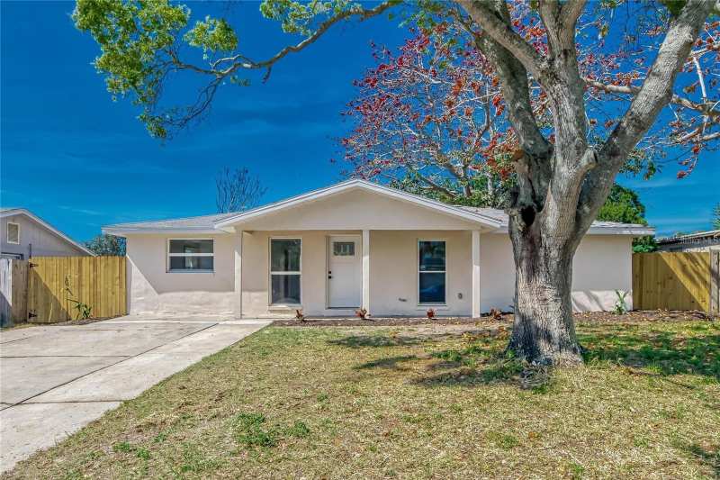 3 bedroom Single Family Residence at 1300 Melonwood Avenue, Woodvalley Unit 5, Clearwater — photo 1