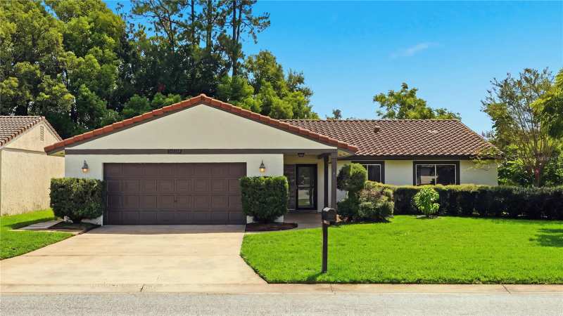 3 bedroom Single Family Residence at 10702 William Tell Drive, Windmill Pointe, Orlando — photo 1