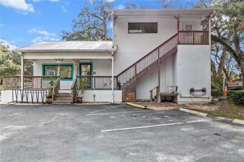 1 bedroom Single Family Residence at 10460 W New York Street, Homosassa Town, Homosassa — photo 1