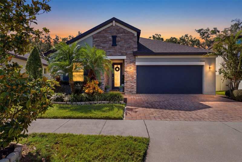 4 bedroom Single Family Residence at 10443 Alcon Blue Drive, Mariposa Ph 1, Riverview — photo 1