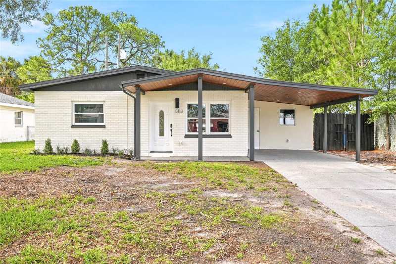 3 bedroom Single Family Residence at 8118 Tanglewood Lane, Townn Country Park Un 06, Tampa — photo 1