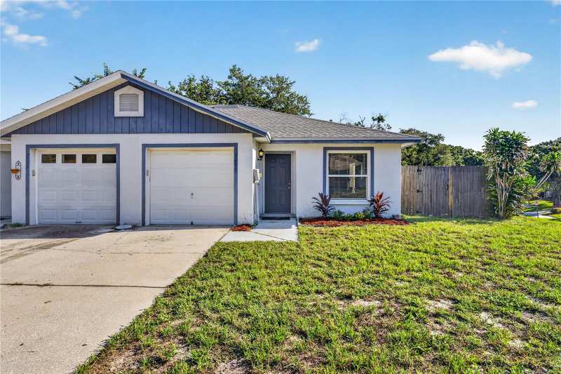 2 bedroom Villa at 2699 Macklin Court, Lake St George South Unit II, Palm Harbor — photo 1