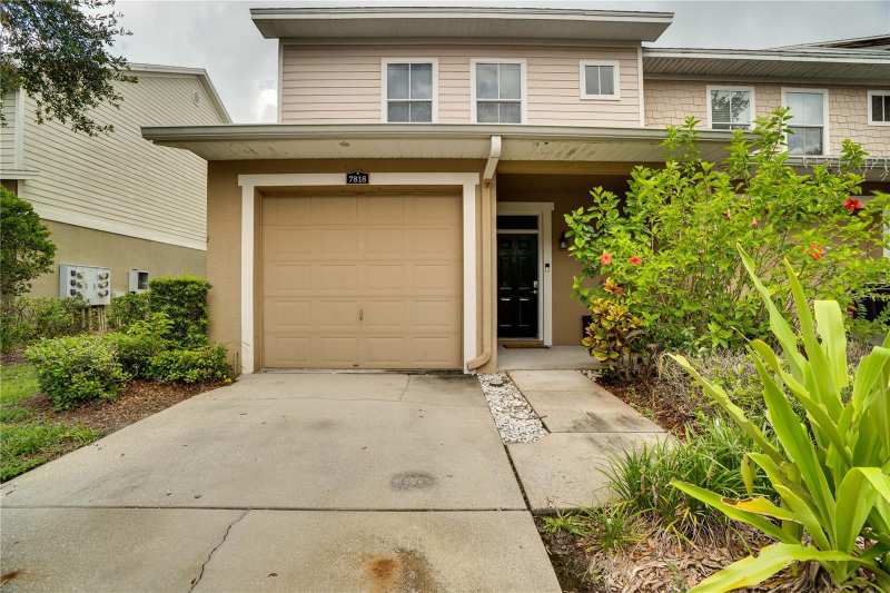 3 bedroom Townhouse at 7818 Bally Money Road, Wexford Twnhms, Tampa — photo 1