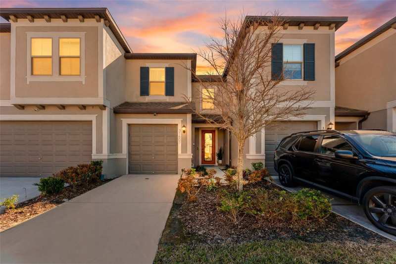 3 bedroom Townhouse at 31607 Blue Passing Loop, Epperson North Twnhms Ph 4, Wesley Chapel — photo 1