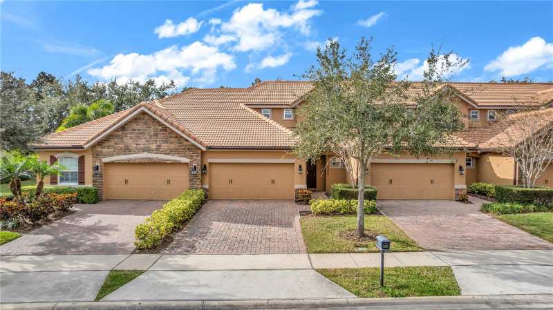4 bedroom Townhouse at 10345 Belfry Circle, Eagle Crk Ph 1C Village E, Orlando — photo 1