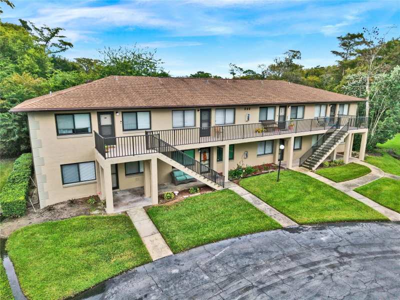 2 bedroom Condominium at 1601 Big Tree Road #203, Yorktowne Estate Condo, Daytona Beach — photo 1